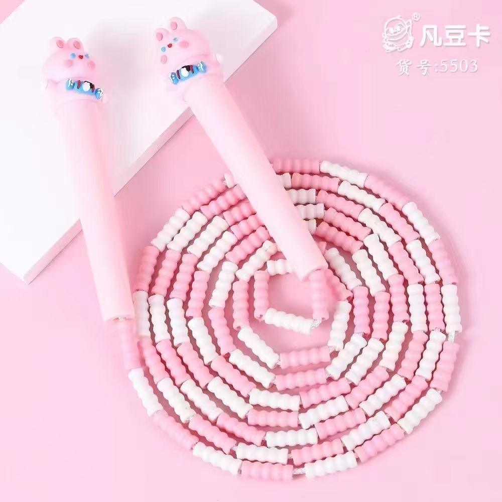 Fan Dou Ka is a creative and cute cartoon product with big ears, bamboo joints, skipping rope, sports and fitness equipment, and children's outdoor skipping rope Specification image