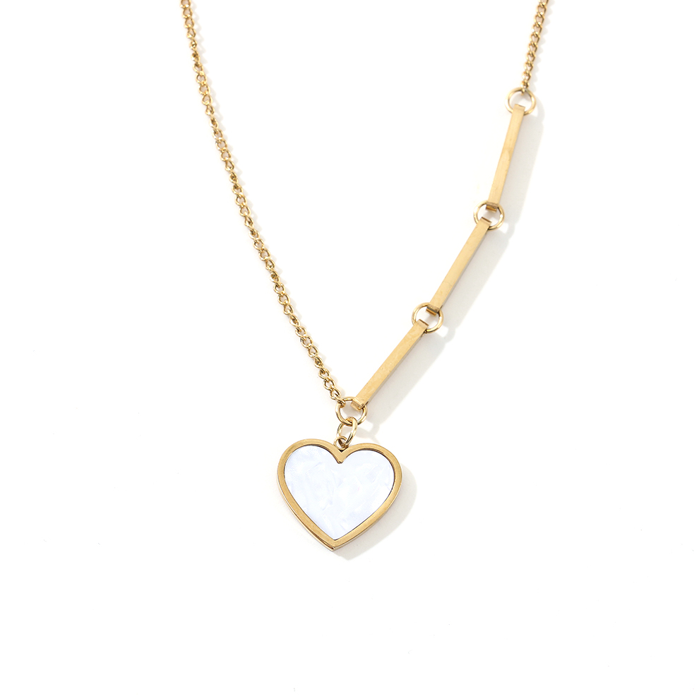 2025新款爆款爱心白母贝项链女轻奢高级设计感吊坠锁骨链颈链白底实物图