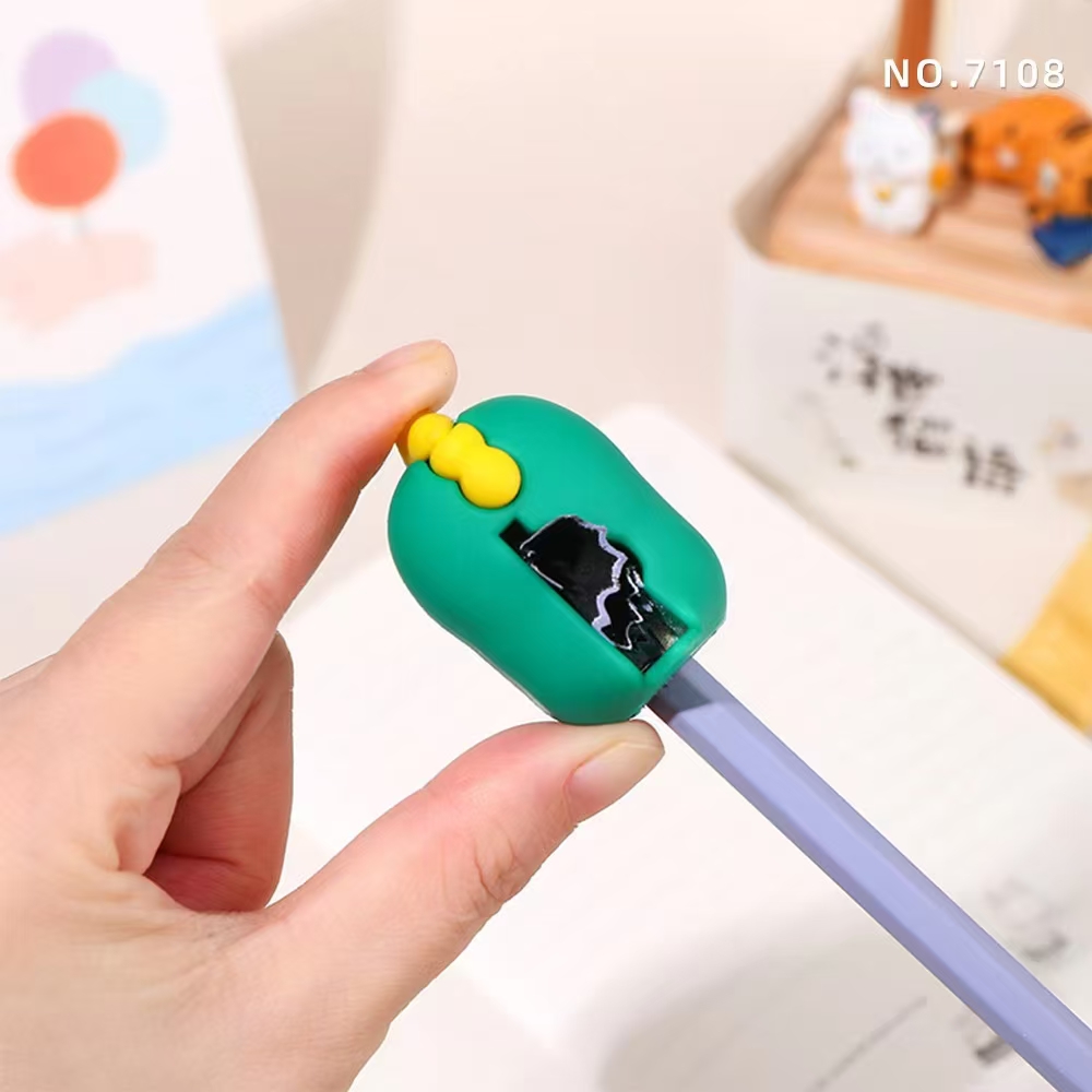 Fandouka Creative Little Dinosaur Pencil Sharpener, Office pencil sharpener, cultural and creative student supplies Item Picture