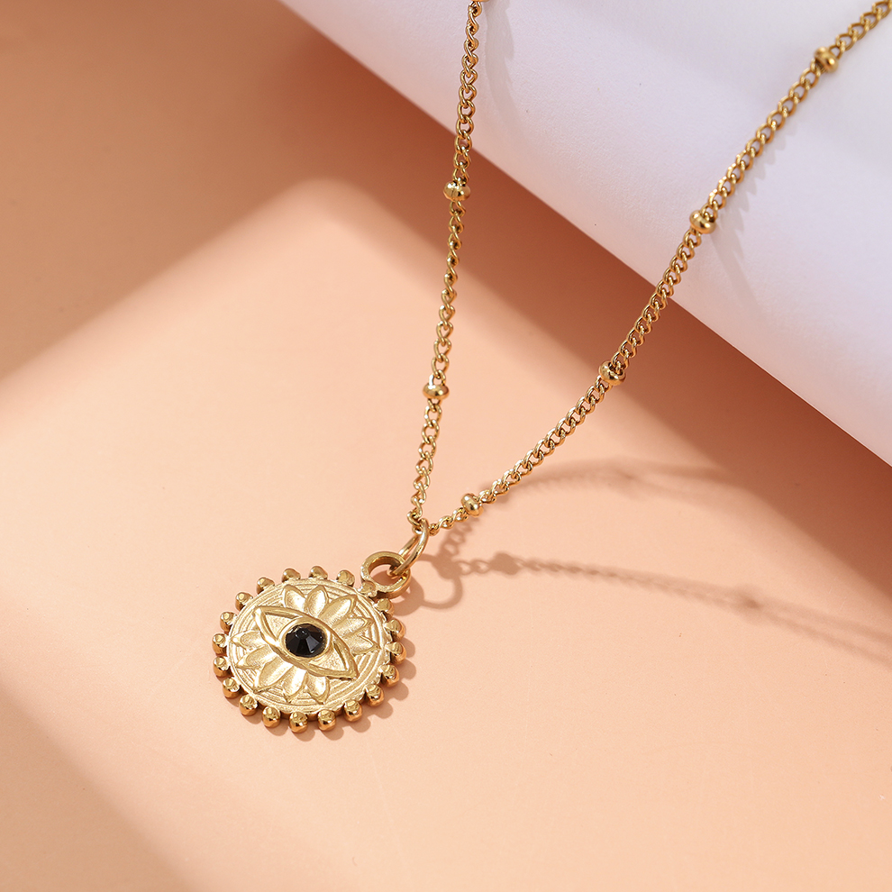 欧美简约黑色眼睛项坠饰品不锈钢镀18K金硬币吊坠项链