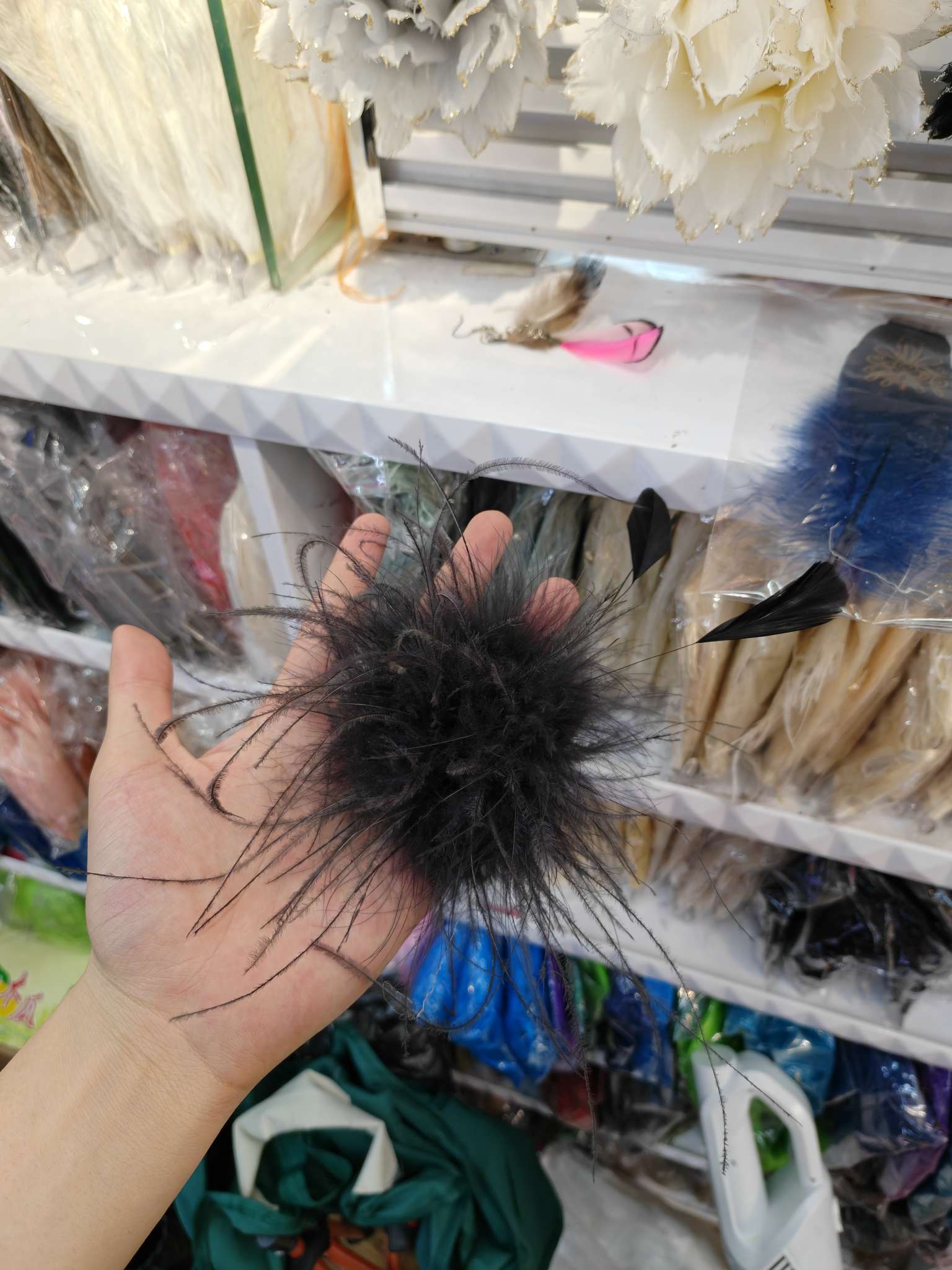 精美羽毛胸花礼品 羽毛别针胸花 鸵鸟毛胸花DIY手工礼品