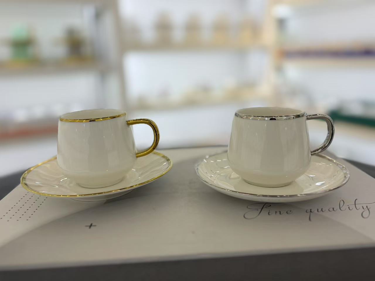 Wholesale European-style small luxury coffee cups, exquisite ceramic cups, gilded flower tea and saucer sets, simple six cups and six saucers details Picture