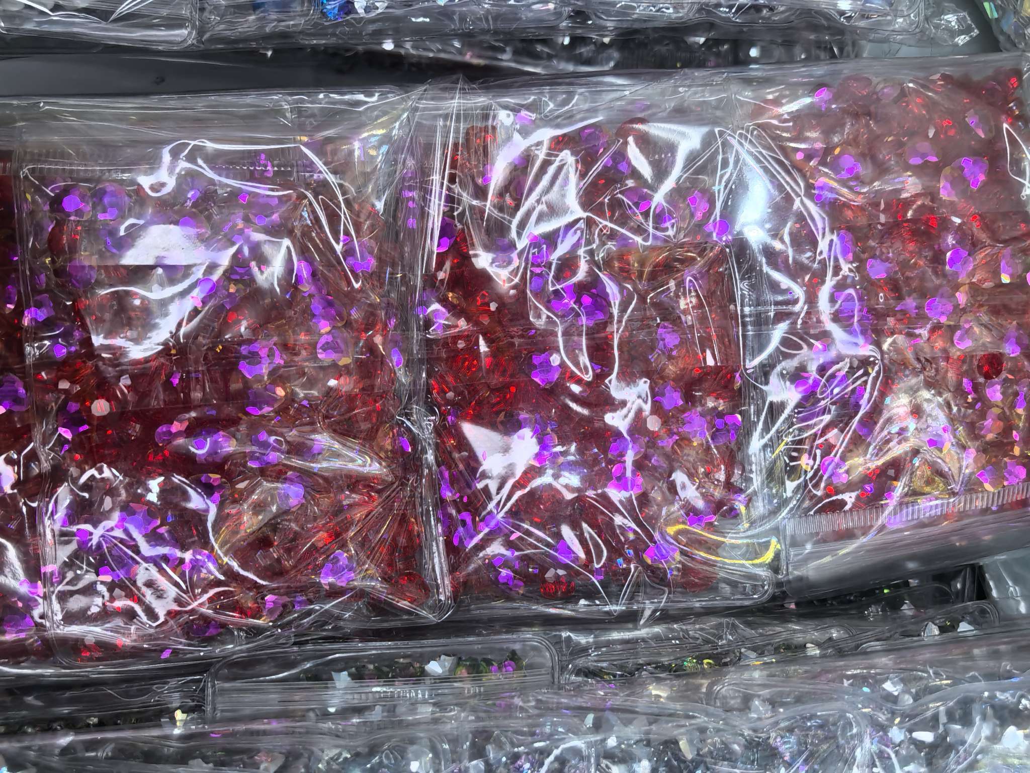 Heart-shaped magnetic buckle scarves, hats, gloves, accessories, multi-piece sets, shoe accessories, and other multi-piece sets of fashionable and warm clothing. Shoe accessories, heart-shaped magnetic buckle detail image 3