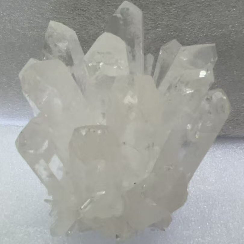奇石荟萃工艺品 新款天然水晶簇多种颜色可定制各种款式量大优惠工厂直销热销各种能量水晶球水晶按摩头部梳子精美粉水晶多种手链