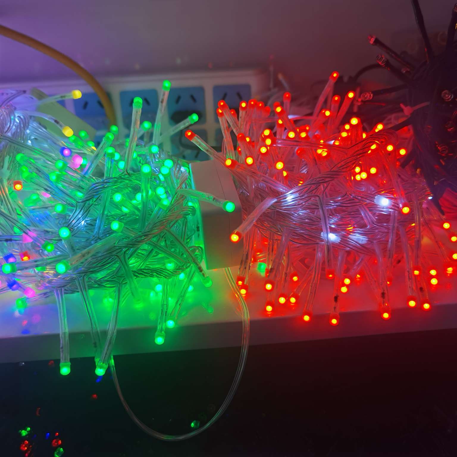 LED无影灯 专门用途灯具 灯饰照明 高亮度 节能环保 长寿命 明亮稳定 适用于各种环境产品图