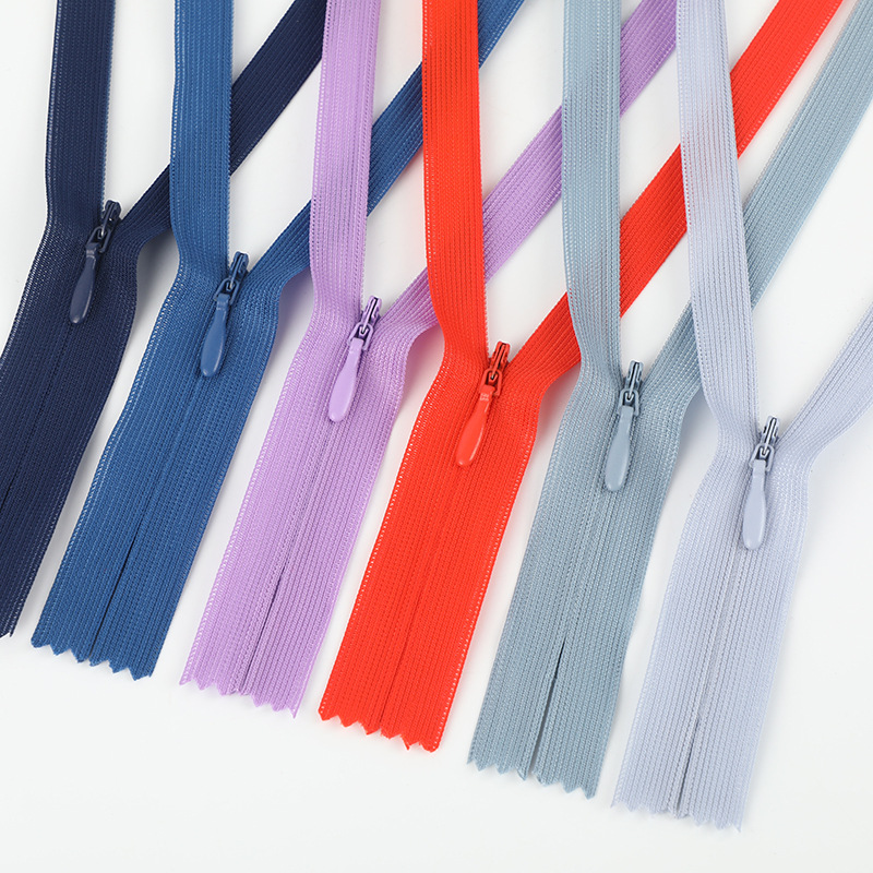 尼龙拉链西裤门襟短拉链闭尾裤子拉链防开防滑。图