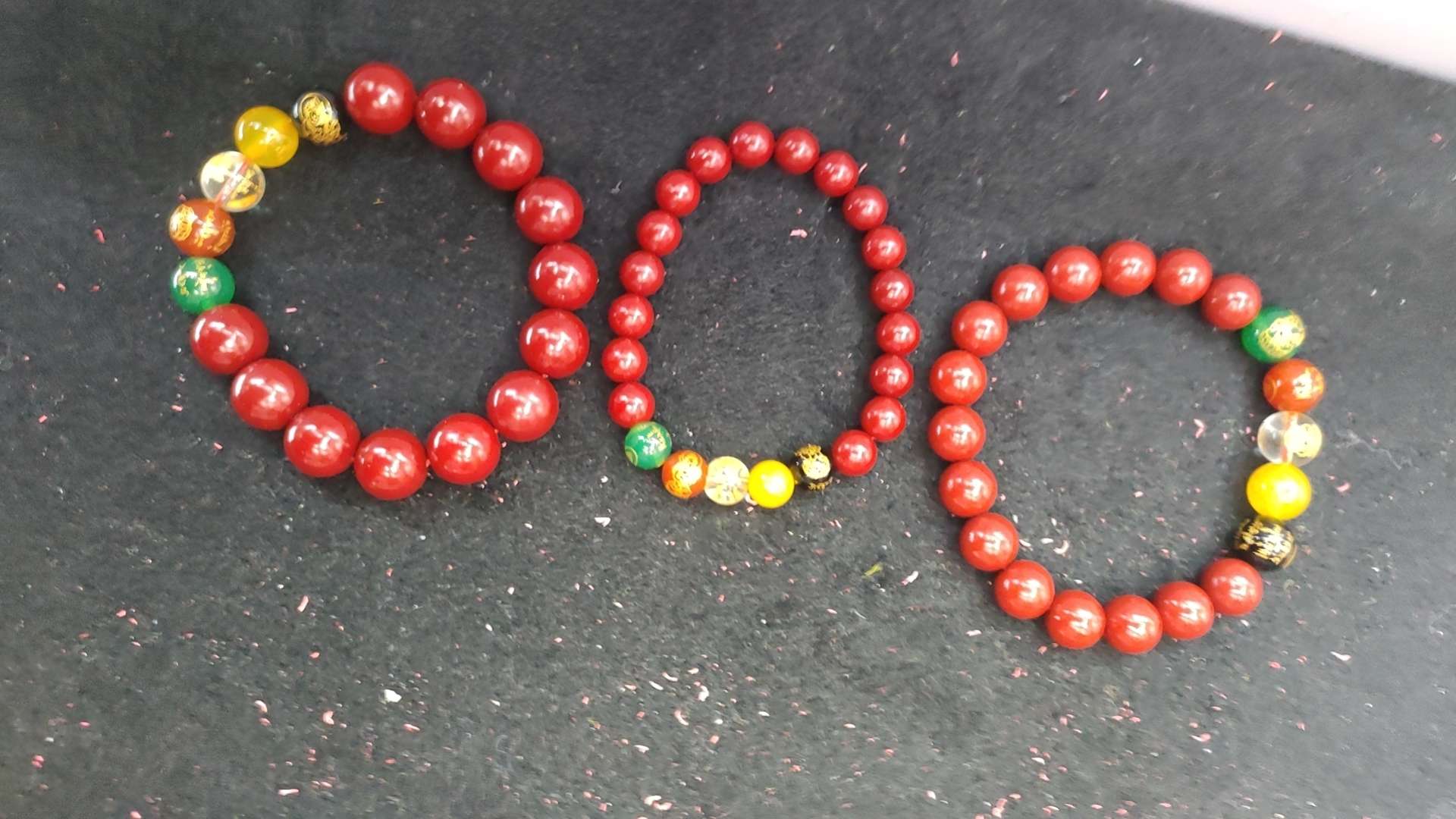 朱砂貔貅手串，念珠手串。朱砂高含量帝王含量手串，佛珠手串18只手串。高级朱砂手串产品图