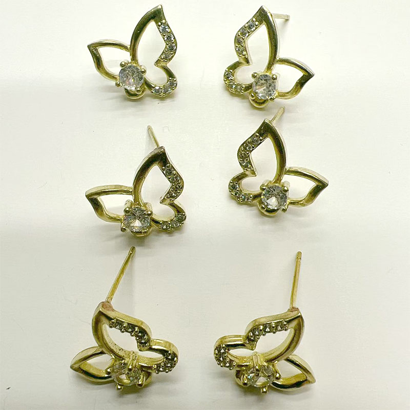 European and American style colorful bow diamond-encrusted stud earrings, simple, small, individual and fashionable summer mini and simple earrings Application Scenario