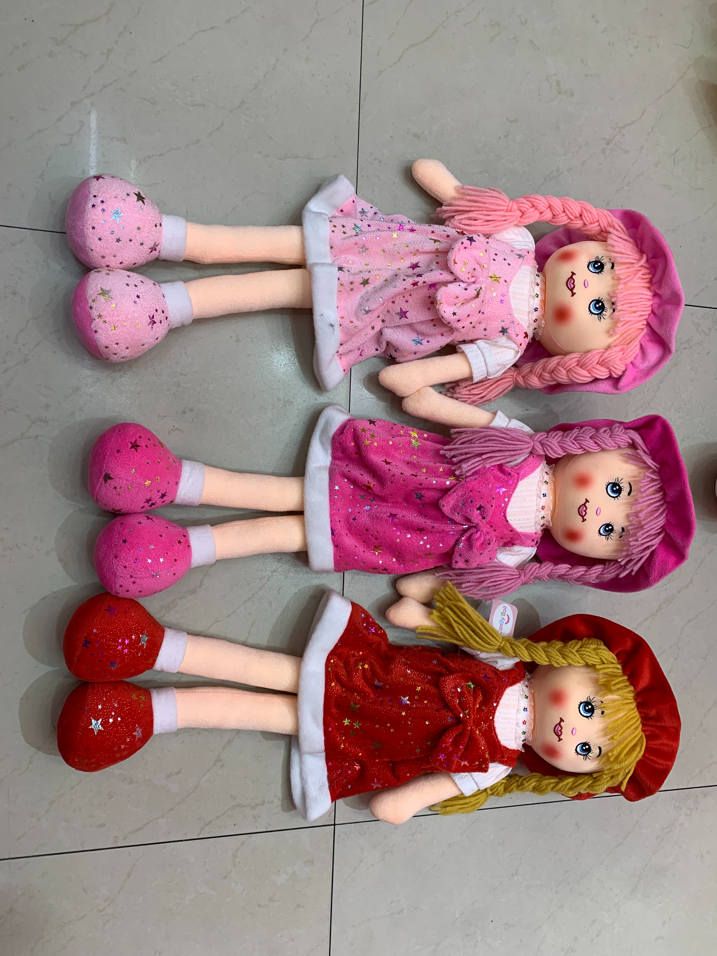 Wholesale of new stuffed dolls, plush toys, figurines, cute dolls, simulated music dolls, and role-playing toys