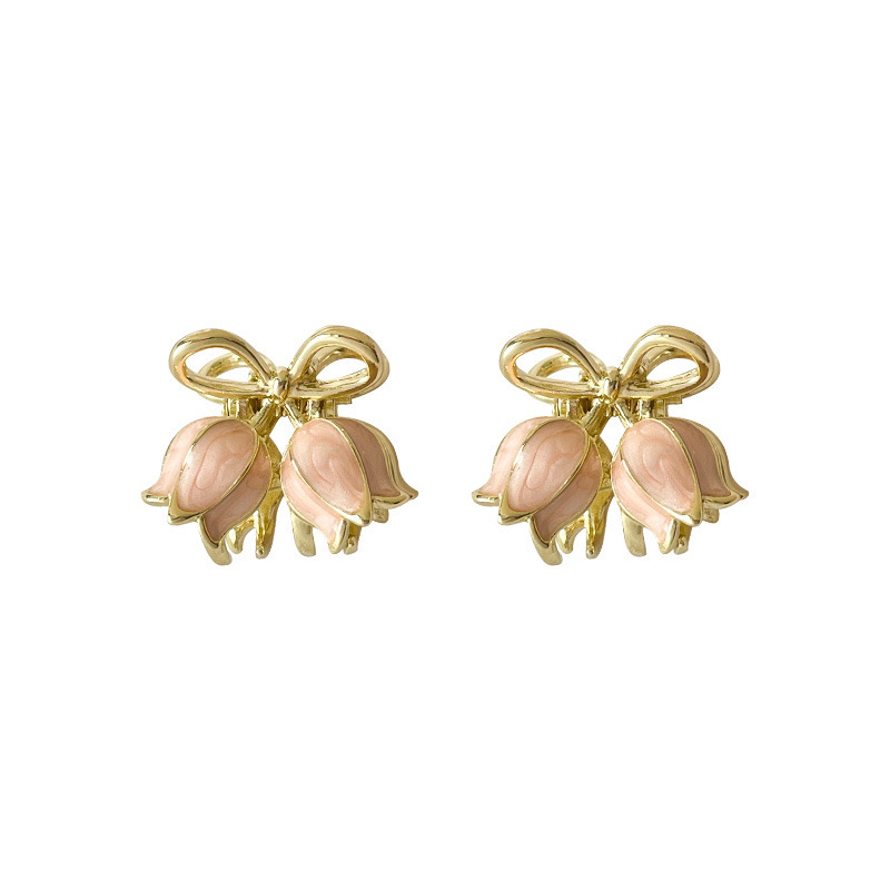 High-end pink tulip mini princess hairstyle bangs small clipper hair accessory, small female Internet celebrity 2025 new style clipper Application Scenario