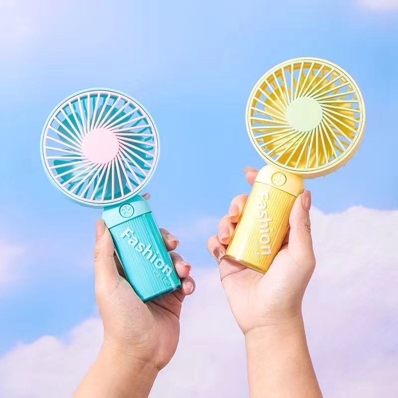 12V铁风扇车载/小风扇/风扇学生挂脖户外/哪吒产品/小家电百货白底实物图