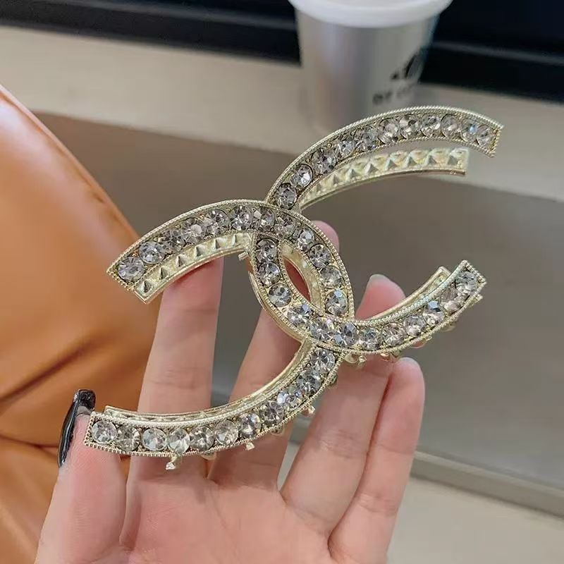 高级感珍珠满钻双C抓夹女气质盘发发夹后脑勺鲨鱼夹
子发卡饰春夏款