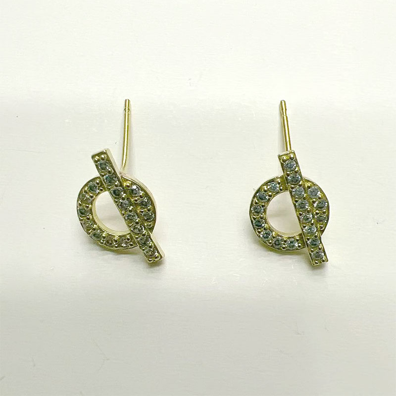 Aima Family H Family's trendy pig nose stud earrings for women, with a sense of design, geometric zircon earrings and circular earrings Item Picture