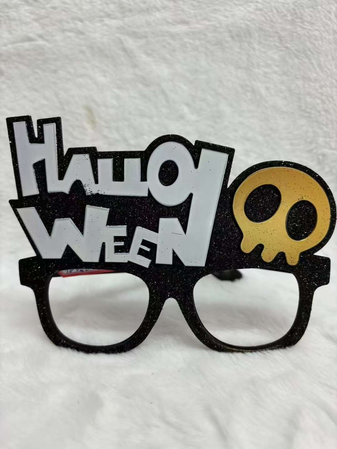 一个万圣节骷髅头眼镜图