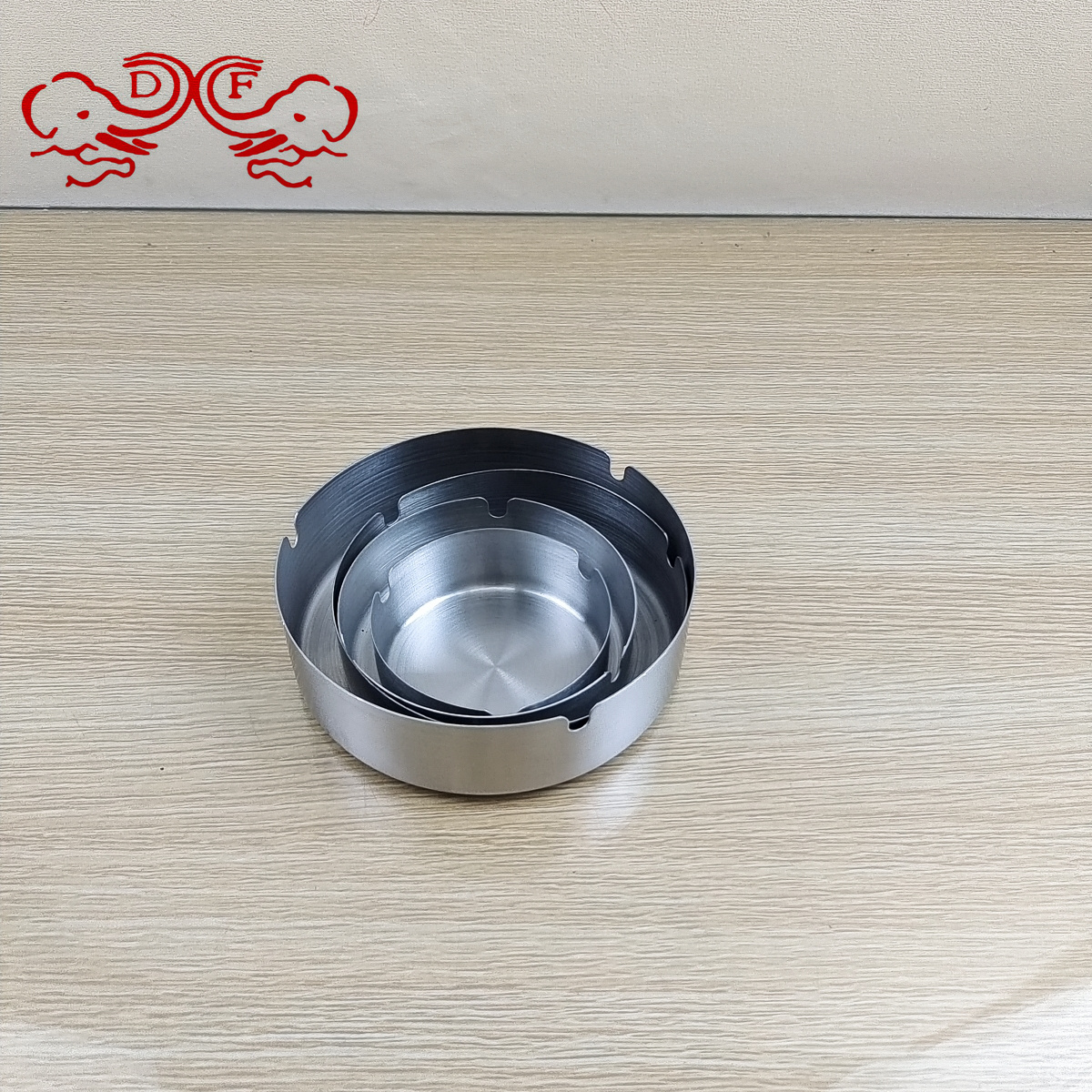 DF68870加厚防摔金属不锈钢烟灰缸ins高级感礼品烟缸DF TRADINGHOUSE 