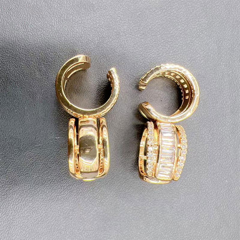 Hot-selling cross-border brass real gold zircon elegant ear bone clips, ins unique, fashionable and retro design earrings for women Application Scenario