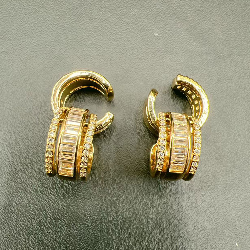 Hot-selling cross-border brass real gold zircon elegant ear bone clips, ins unique, fashionable and retro design earrings for women Item Picture