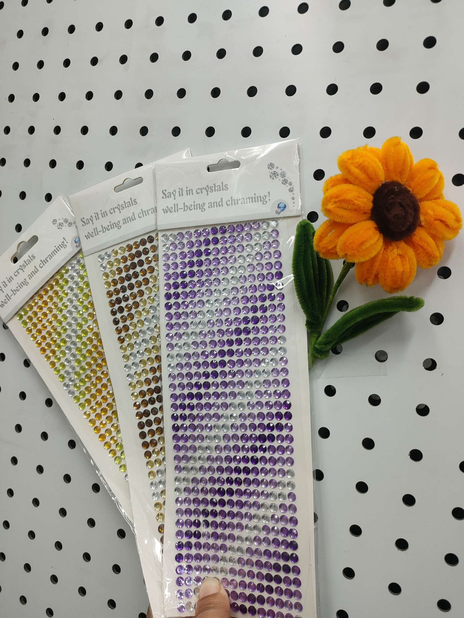 The acrylic diamond sticker is a shiny and creative gift car sticker with a novel design detail image 6