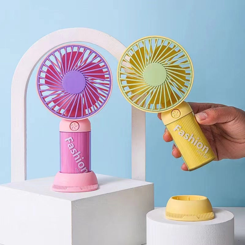 2025年运动炫酷风手持充电风扇   玩具手持迷你小风扇  充电小风扇  地摊迷你手持小风扇 六一儿童节礼物 迷你小风扇详情4