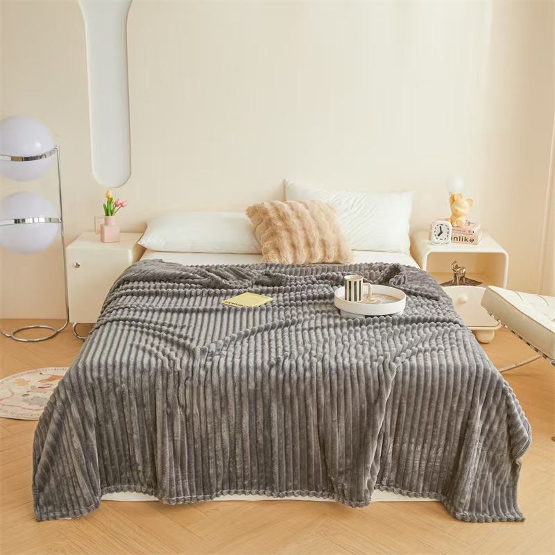 Junbao Printing and Dyeing wide drawstrip blankets are available for wholesale in large quantities for foreign trade export details Picture