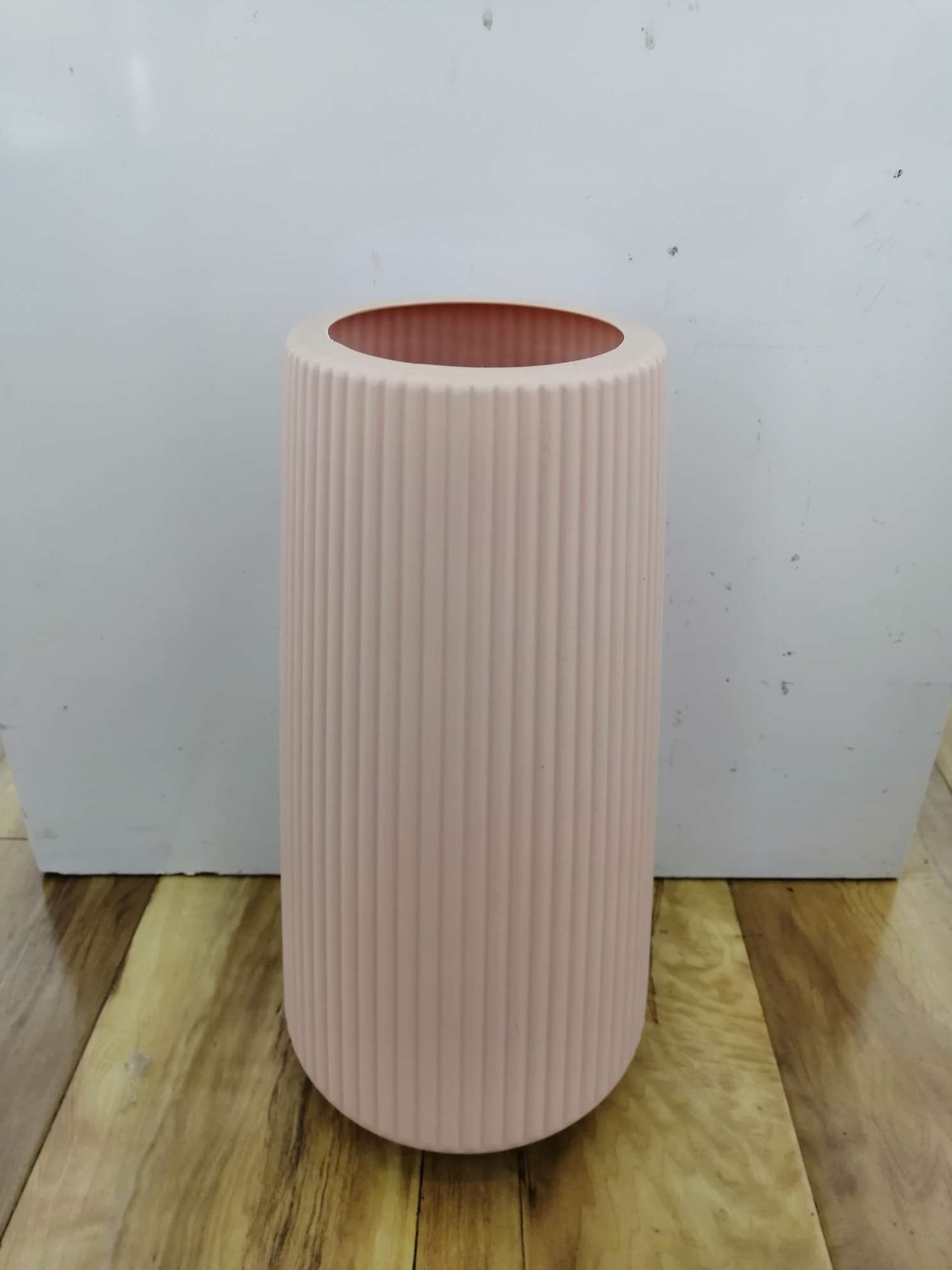 塑料花瓶摆件产品图