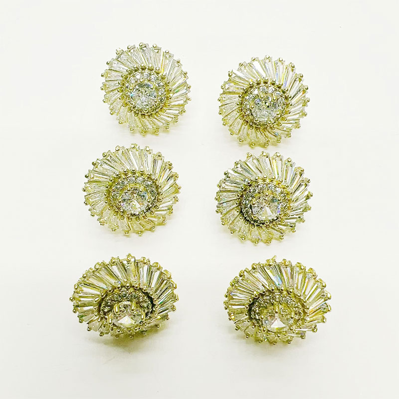 东大门轻奢精致锆石太阳花耳钉设计独特耳环夏季新款潮耳饰铜坯