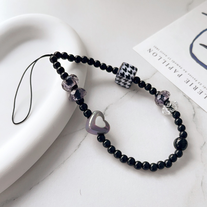 A new black sweet and cool square phone pendant with a heart-shaped thousand bird pattern and handcrafted beaded anti-drop and anti-loss universal lanyard Item Picture