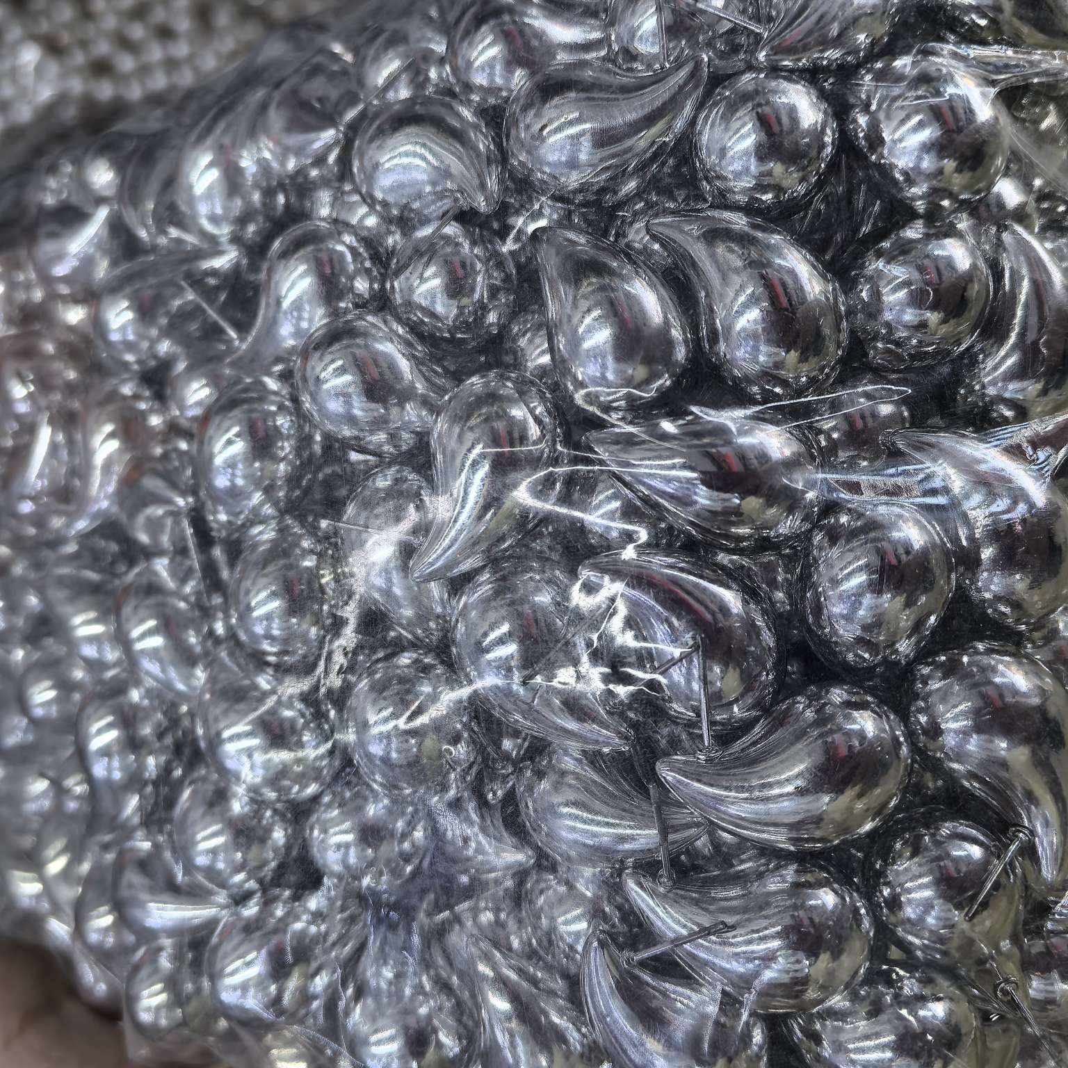 Titanium steel ear studs and earrings, exquisite ear studs and ear needles, high-quality titanium steel hybrid style light luxury earrings, fashionable and trendy new products detail image 2