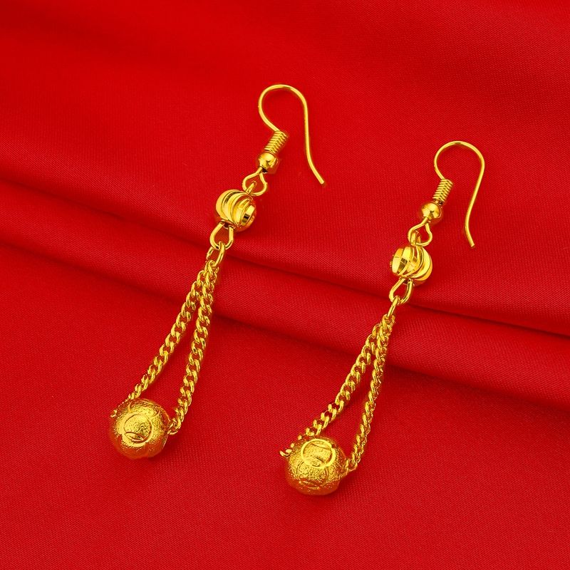 【 Long-lasting and non-fading 】 Vietnamese sand gold earrings, feminine charm, popular small accessories, sexy stud earrings, mom earrings, frosted stud earrings, long feminine charm Specification image