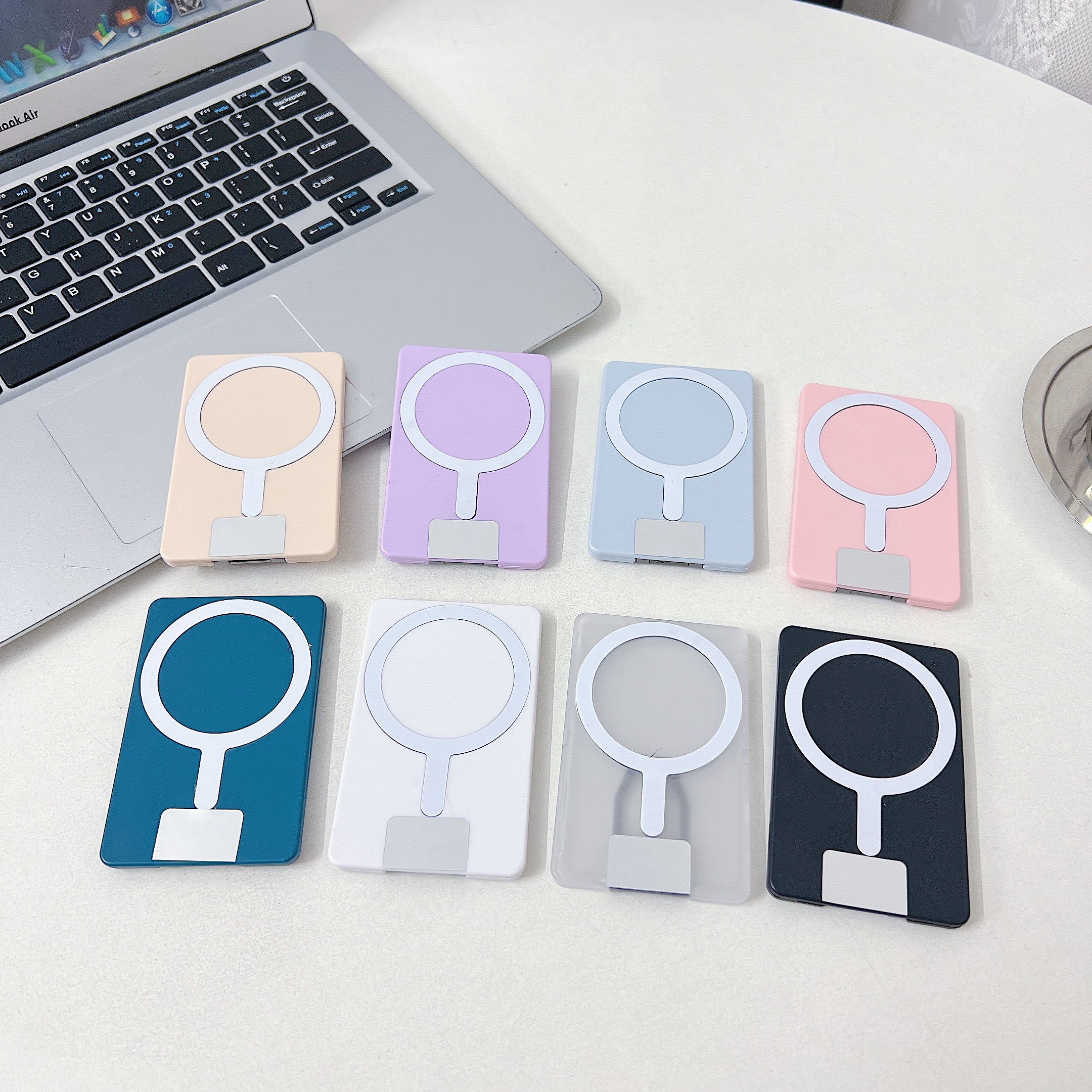Frosted magnetic card holder Specification image