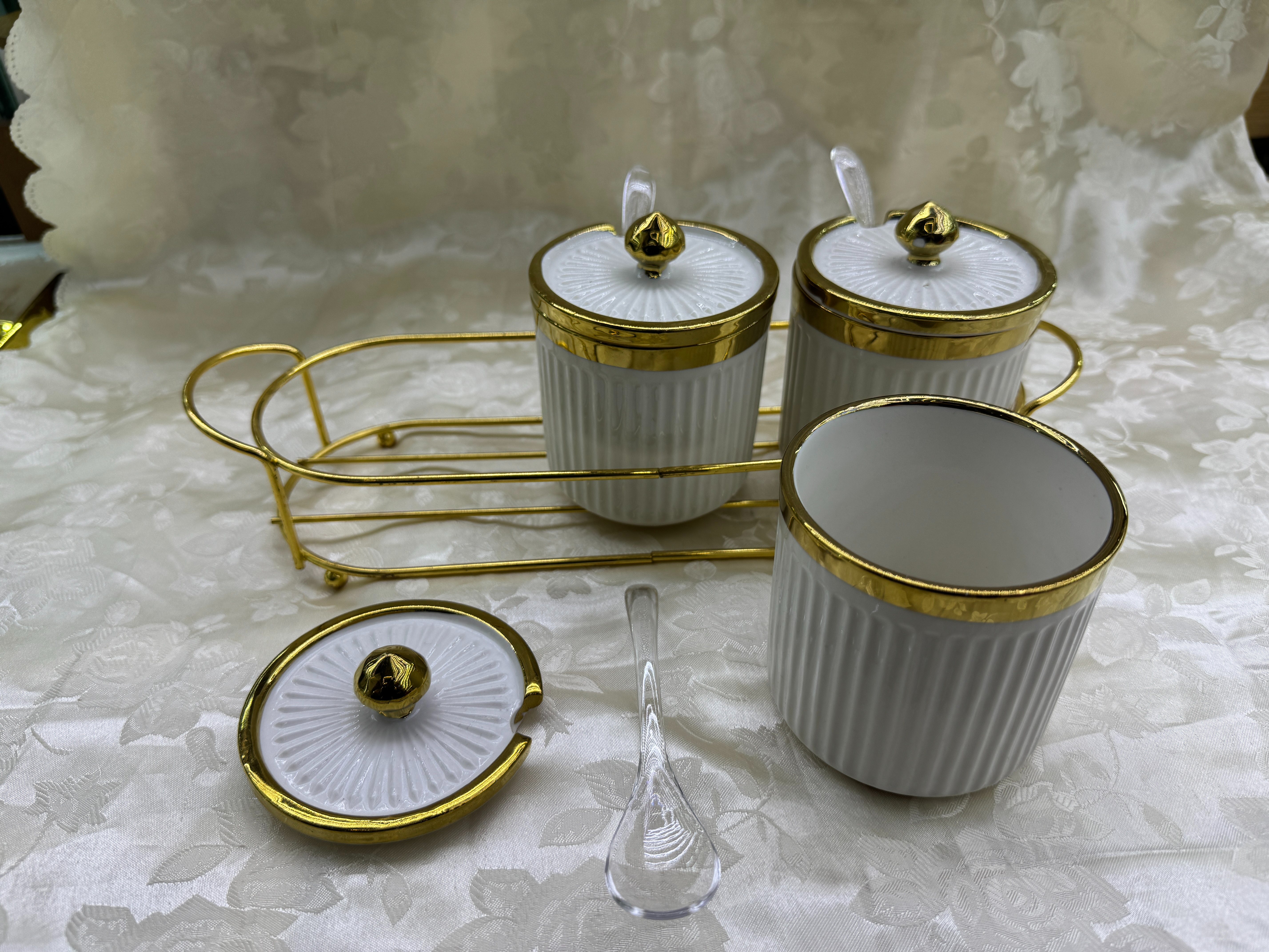 佛伦斯品牌 厨房用品类别 型号 H303系列  陶瓷 调味罐 厨房用品 卫生整洁 3PC 套装  陶瓷厨房用品产品图