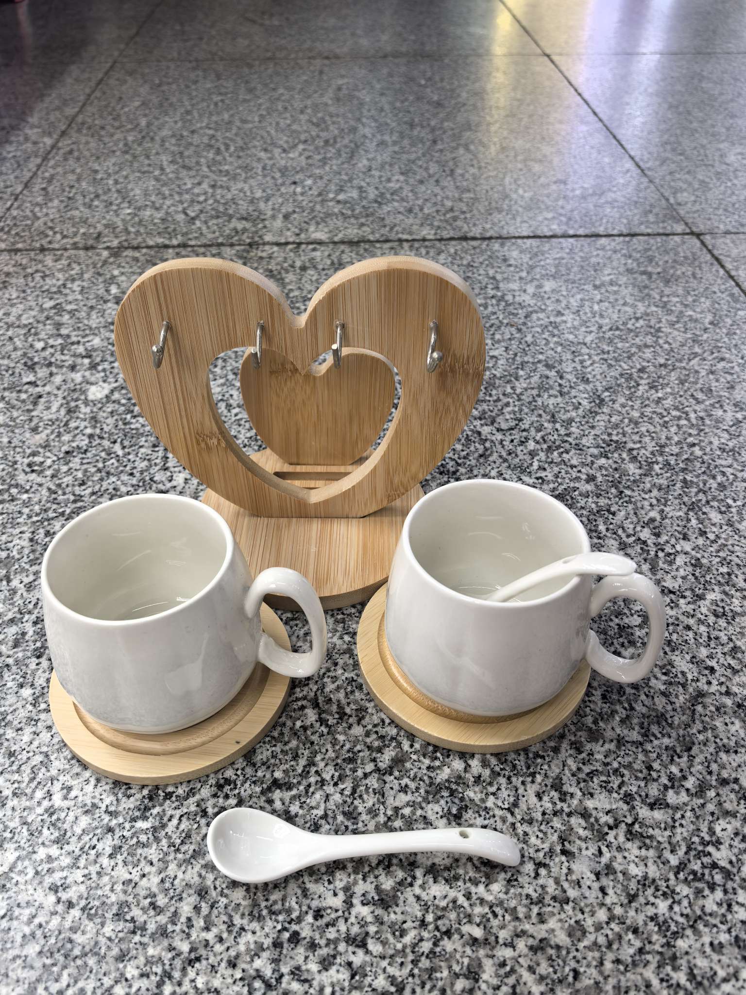 日用百货陶瓷杯具 精美对杯竹碟配竹木架 个性订制 陶瓷茶杯 高档饮水杯 优质生活用品详情图2