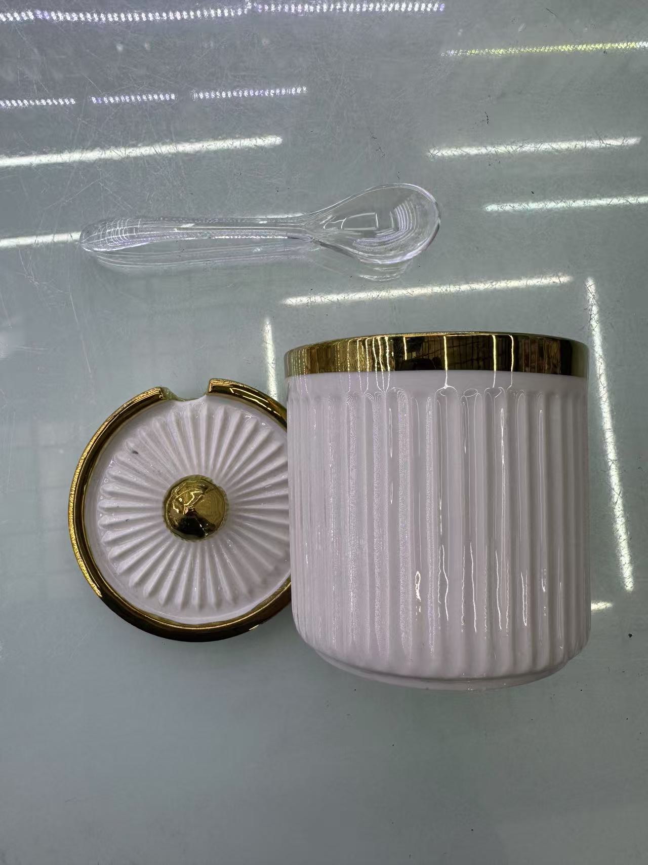 佛伦斯品牌 厨房用品类别 型号 H303系列  陶瓷 调味罐 厨房用品 卫生整洁 3PC 套装  陶瓷厨房用品白底实物图