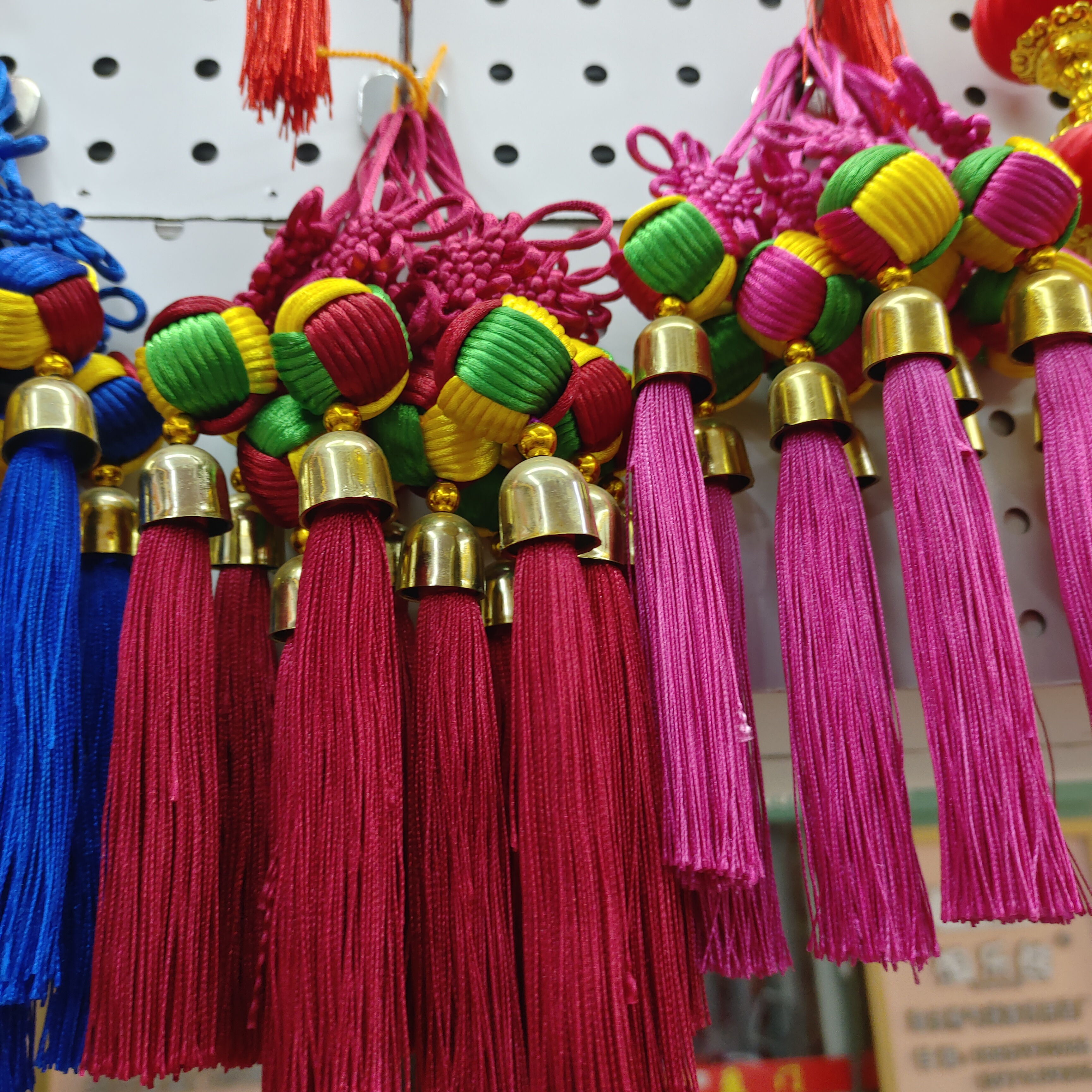 Dopamine colorful hydrangea, fortune ball, wedding, foreign trade, rainbow Chinese knot decoration, fortune ball, colorful ball, bell, festival decoration, ancient-style hanging ornaments, golden thread emerging, colorful tassels, factory direct sales pic 8