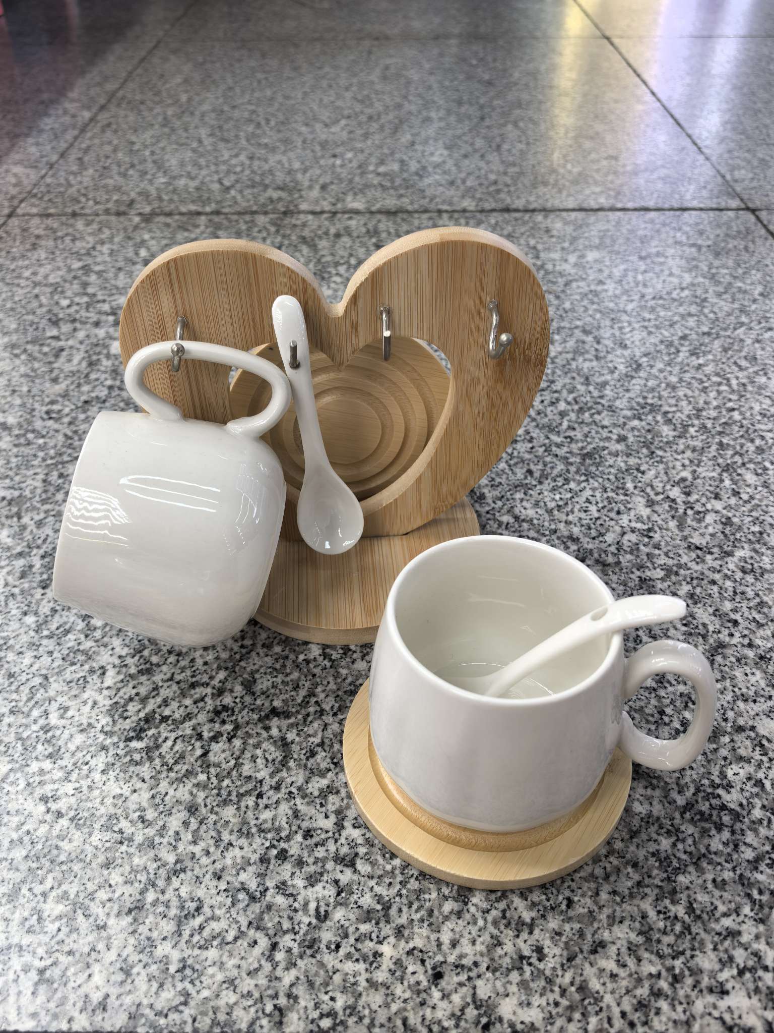 日用百货陶瓷杯具 精美对杯竹碟配竹木架 个性订制 陶瓷茶杯 高档饮水杯 优质生活用品产品图