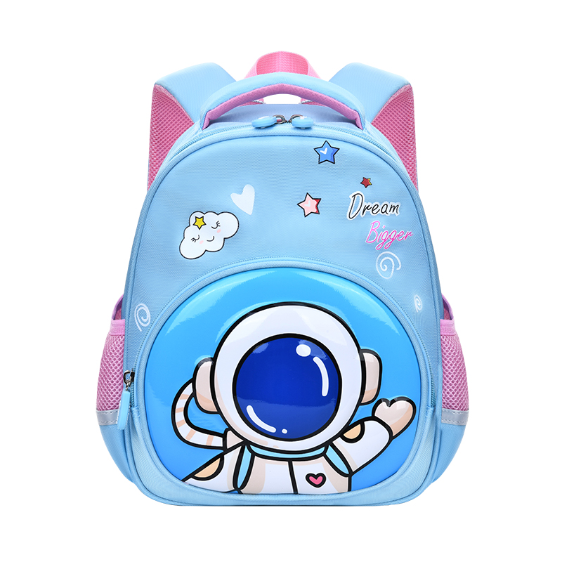 The big-tailed cat astronaut Unicorn cute and trendy series of schoolbags, with large capacity, waterproof, tear-resistant and wear-resistant, are fashionable items for kindergartens and backpacks for boys and girls Application Scenario