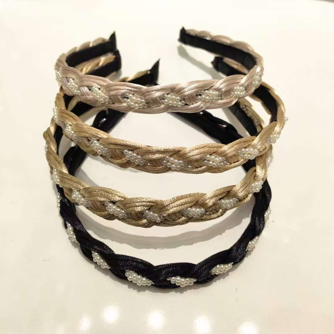 The 2025 new high-end hairband, women's headband, hair clip, hair tie and headpiece are all pearl-like, stylish and versatile for going out detail image 1