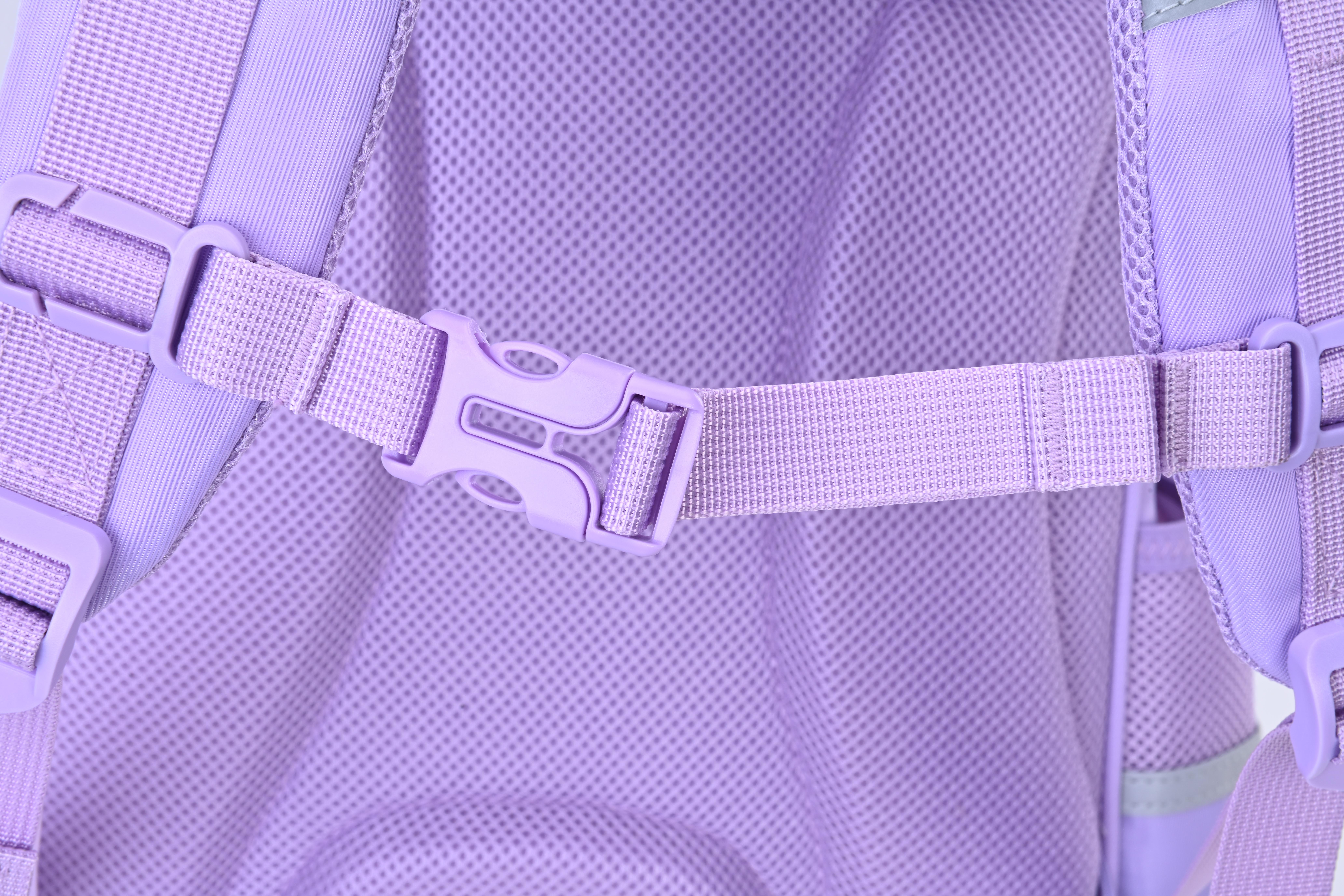 Children's schoolbag for boys in grades one to three to six, 2025 New style of backpack for reducing burden and protecting spine, lightweight, waterproof, large-capacity and wear-resistant schoolbag Specification image