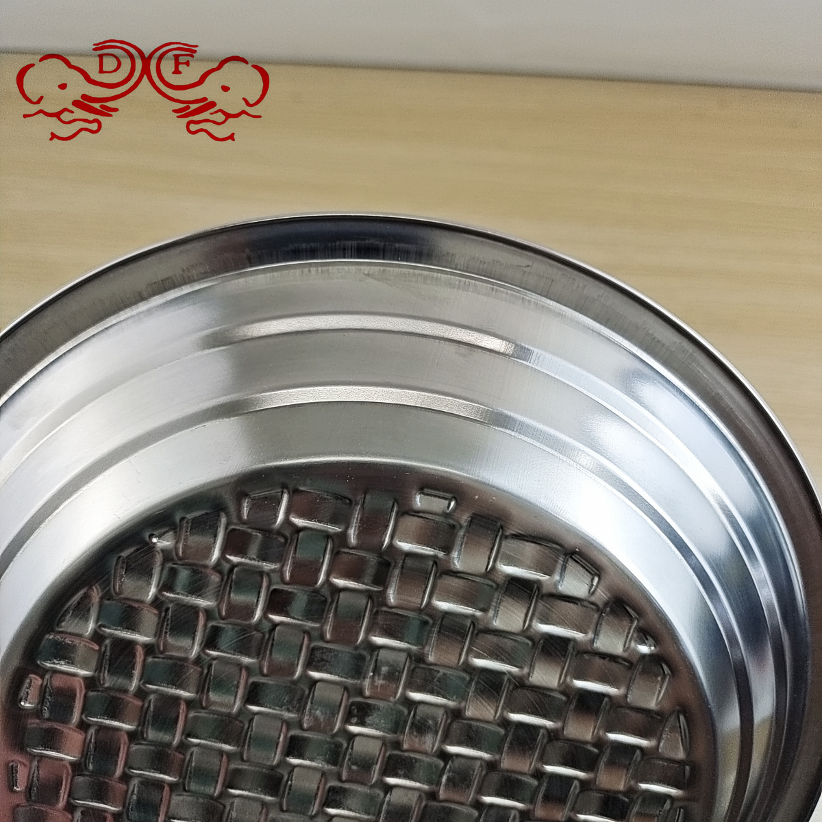 DF99154 European-style stainless steel tray, fruit plate, woven flower plate, vegetable plate, salad plate, deepened round plate DF TRADINGHOUSE Item Picture