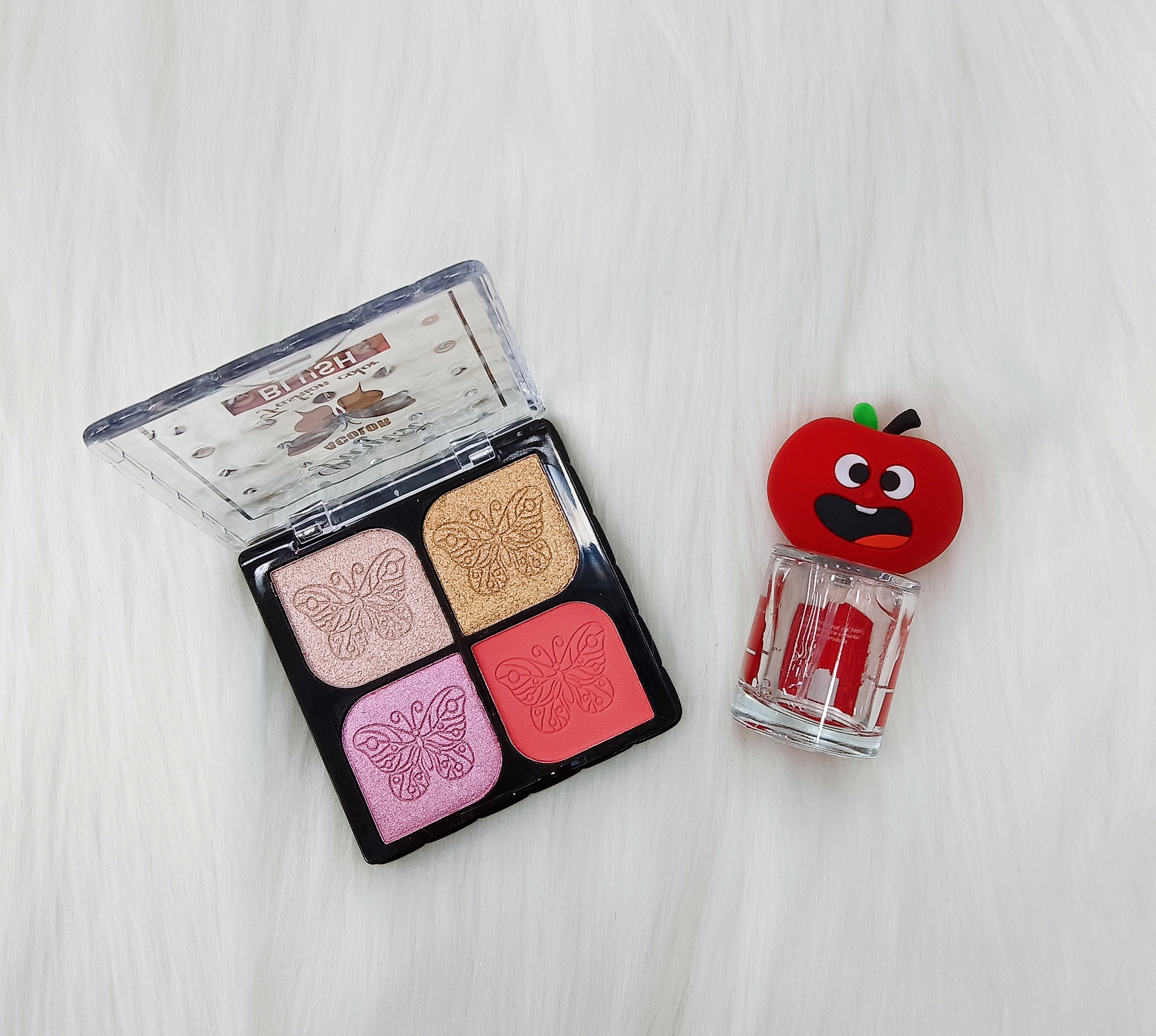 New 4 color eyeshadow tray eyeshadow blush 2 in 1 three groups of color natural fashion easy color for export details Picture