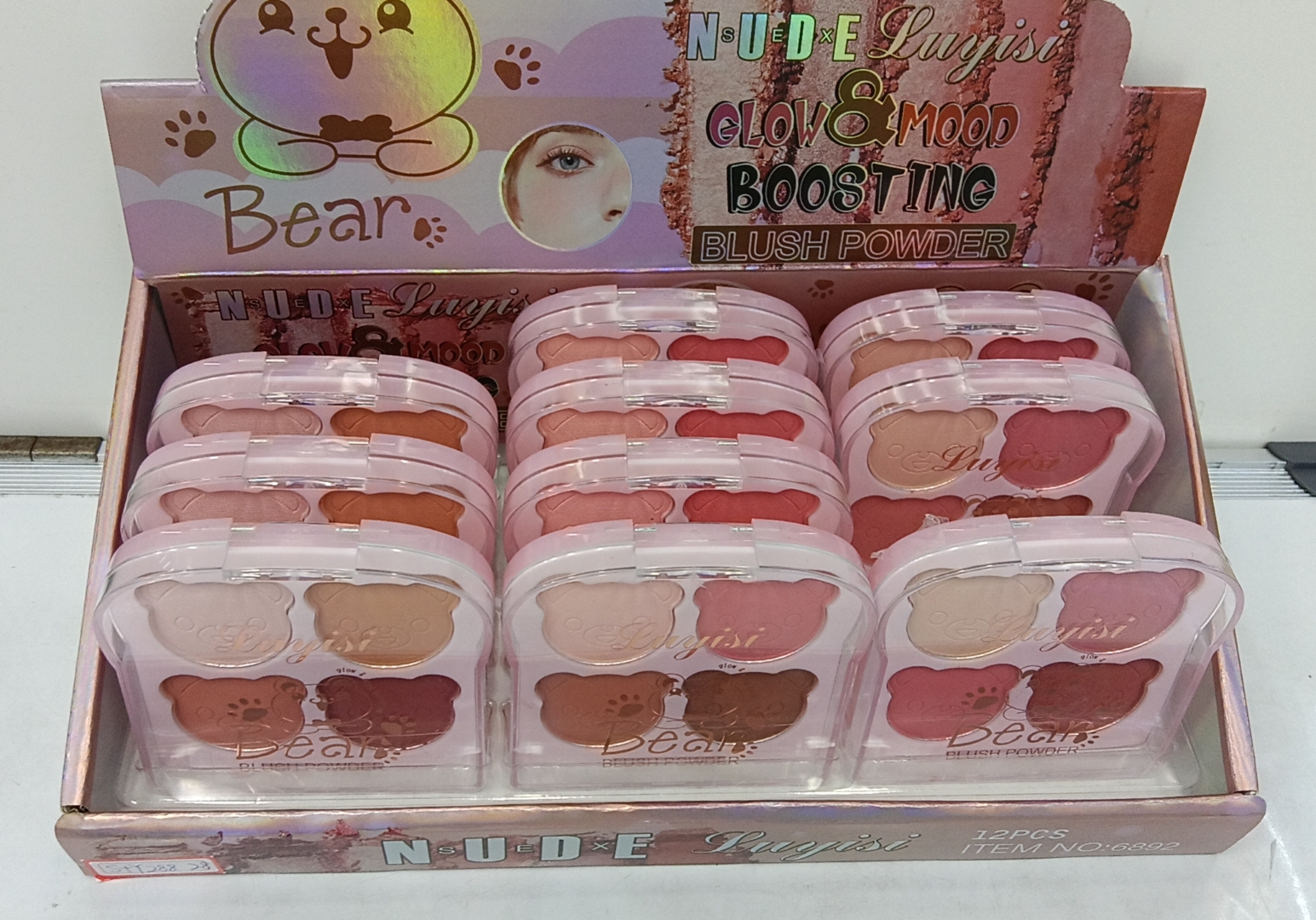 Cartoon soft mist blush hold makeup low saturation Korean white pure desire cute light blush Application Scenario