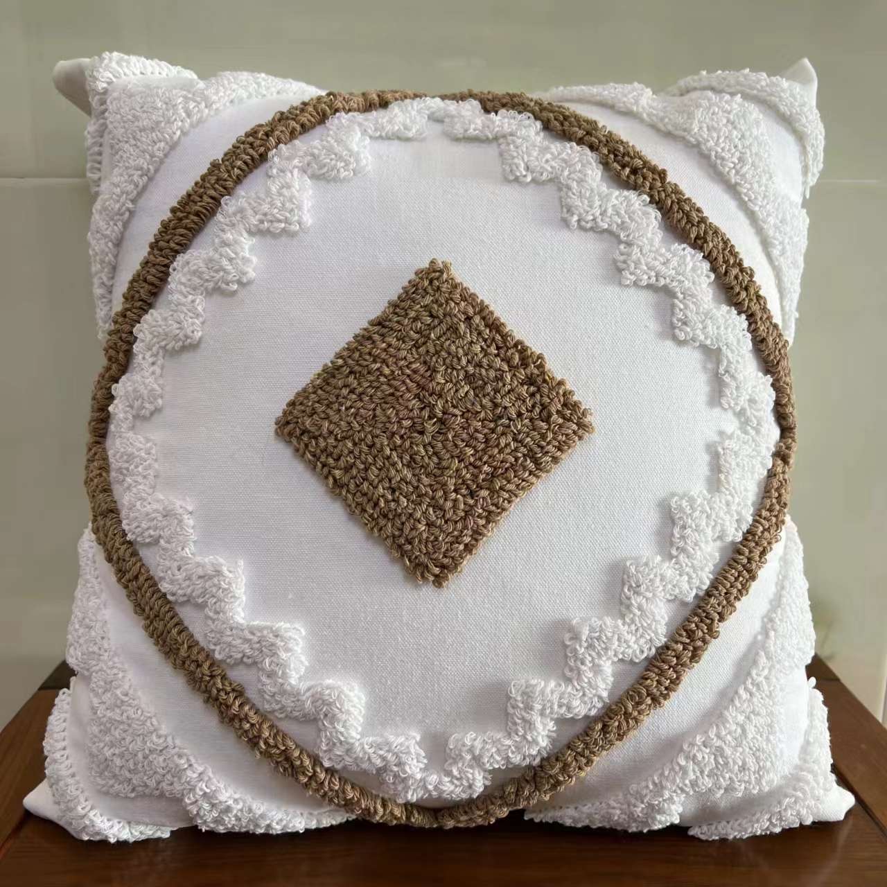 Sofa, car pillow, cushion cover, home and office pillow, cushion cover. Contact us for order selection and wholesale for foreign trade