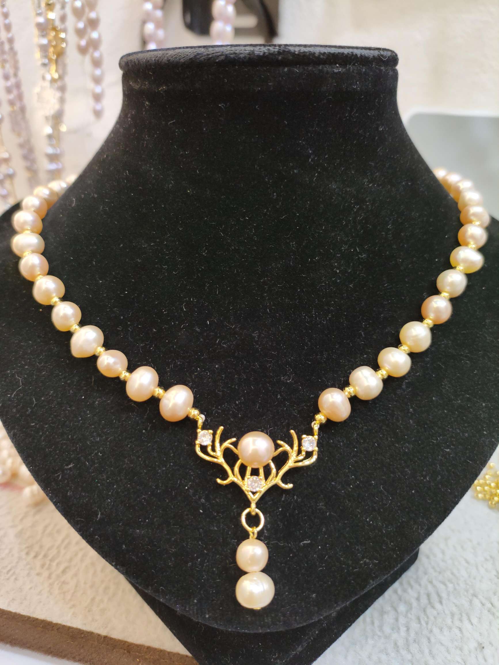 天然珍珠项饰 珠宝饰品 