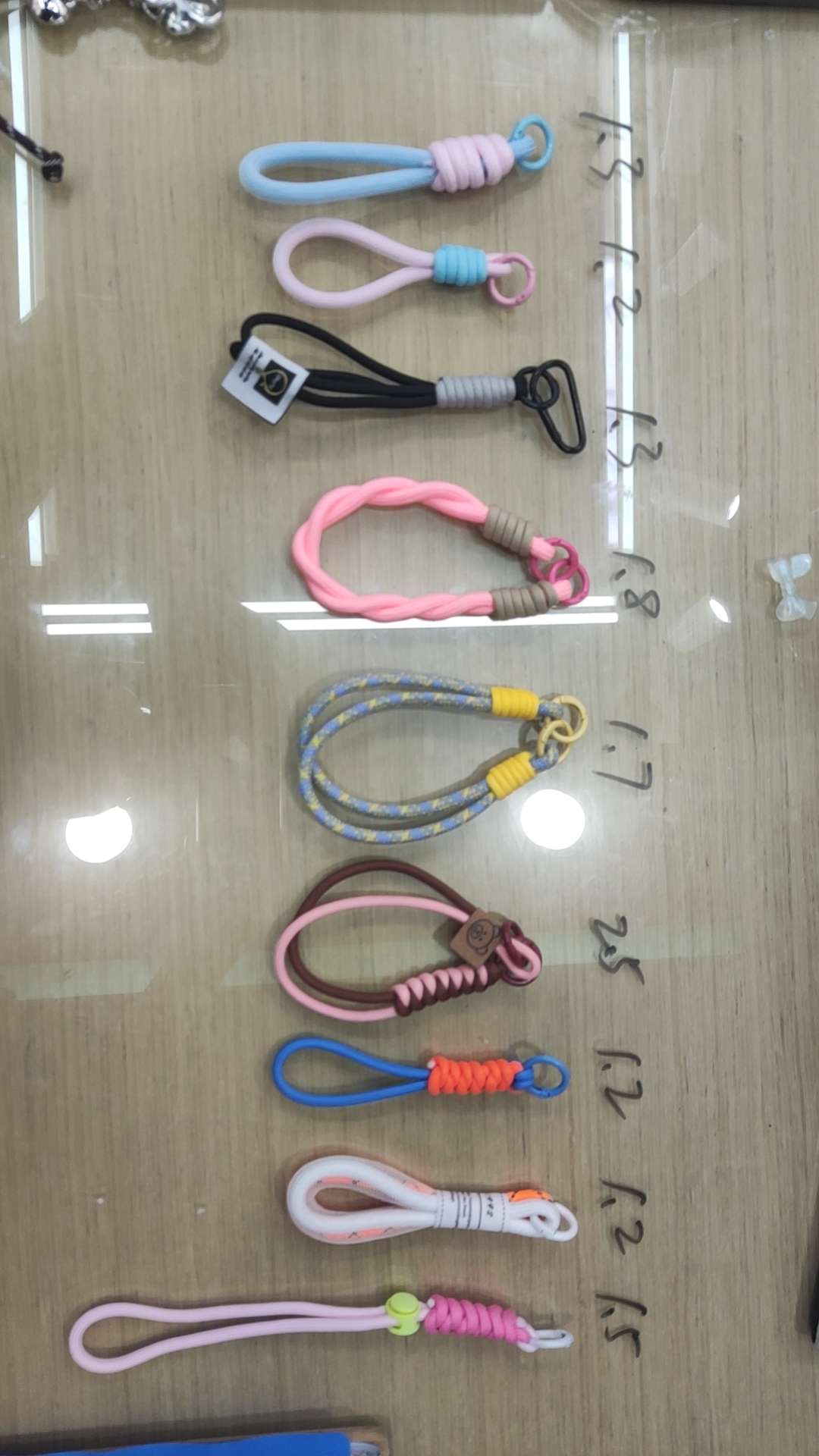 精美小巧饰品挂饰 手机链挂件 1创意手机装饰品 高档车载香水瓶挂饰 手机链饰品礼品详情图3