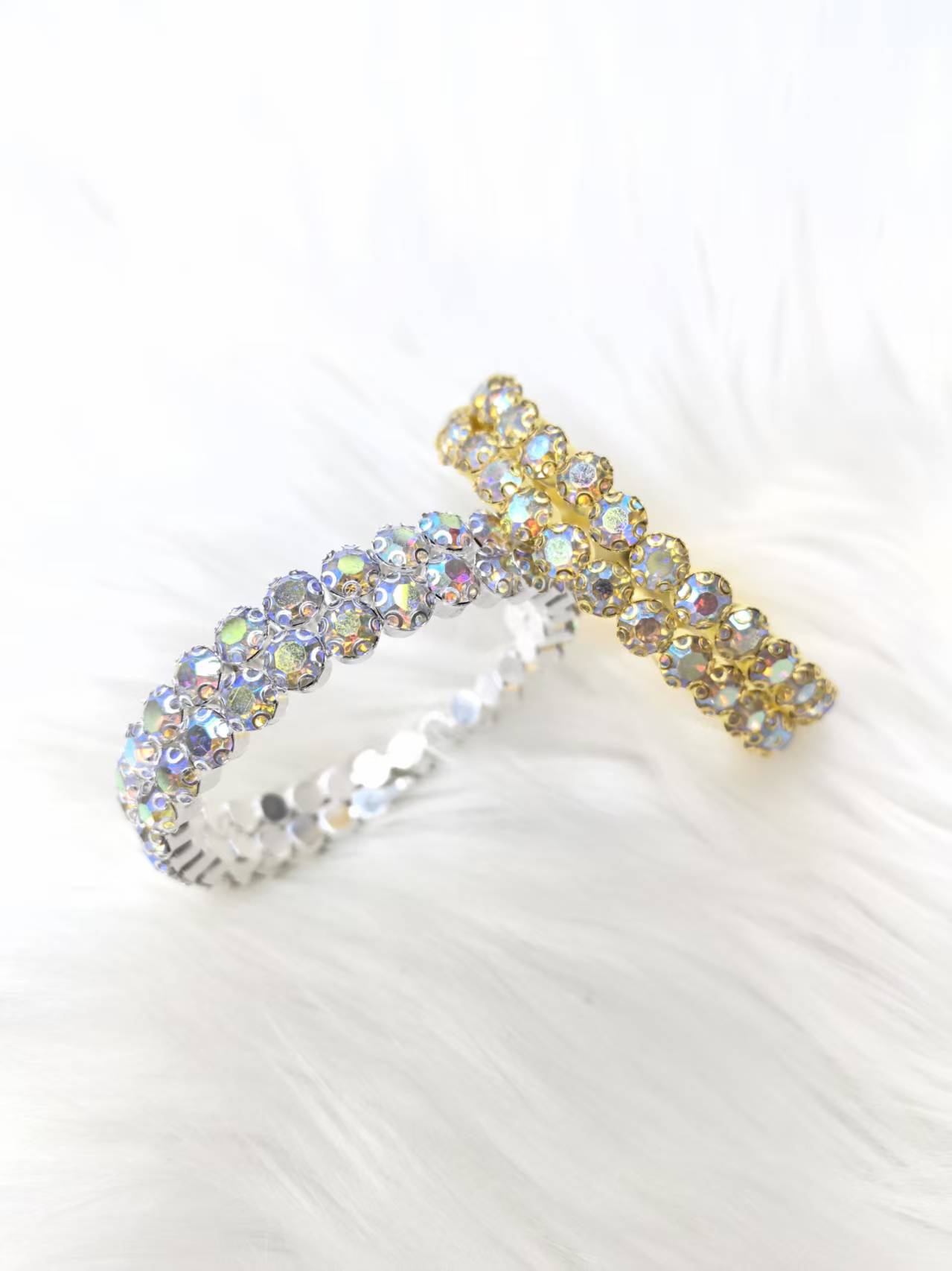 Large diamond bracelet with multiple circles of flower claws, white diamond dazzling jewelry bracelet detail image 3