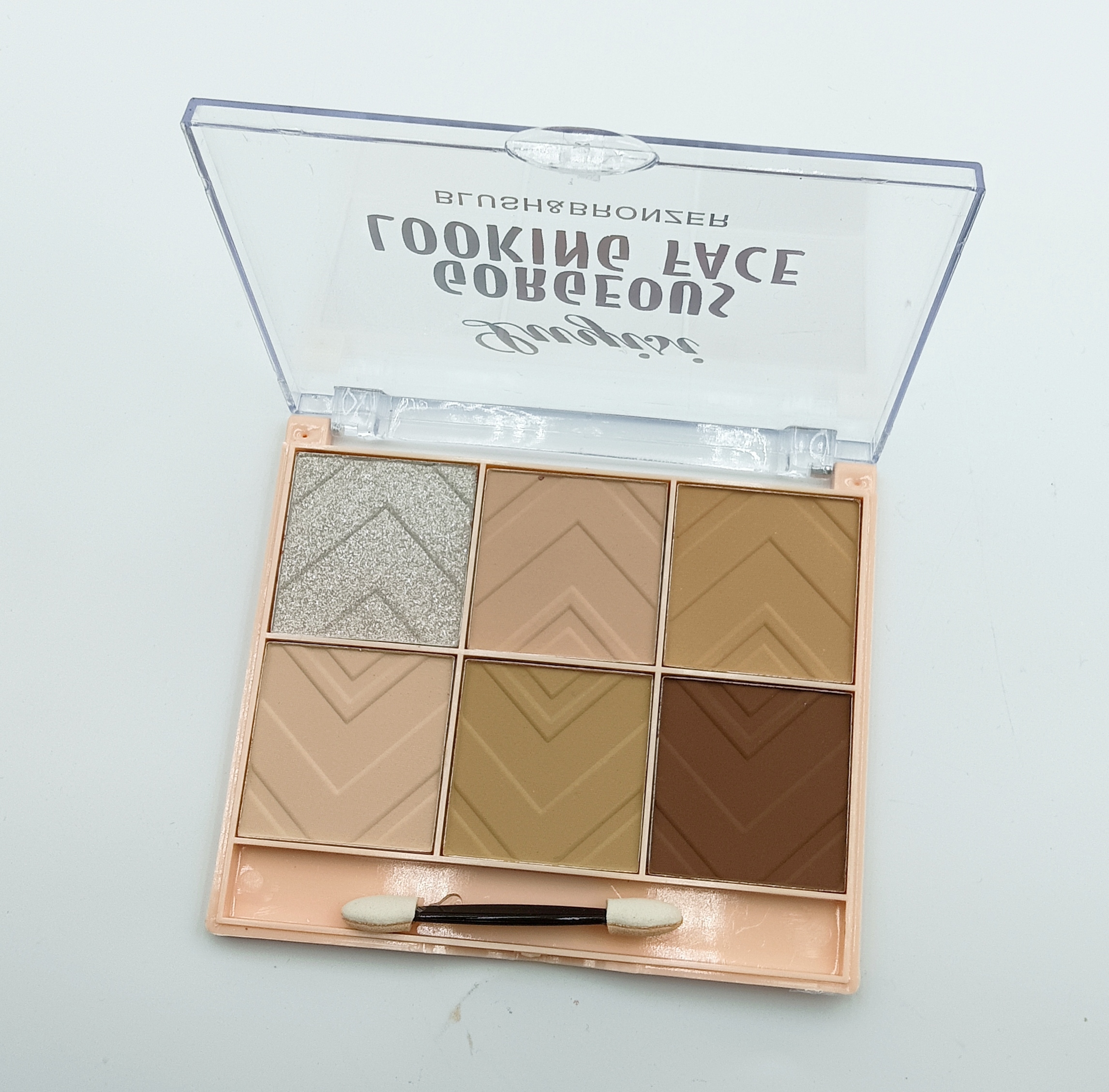 The new cross-border powder compact of luyisi brand, featuring three-dimensional shadow 6-color contouring powder, is resistant to makeup smudging, waterproof for hair repair, nose shadow, V-face, and does not smudge for 24 hours. Factory direct sales Application Scenario
