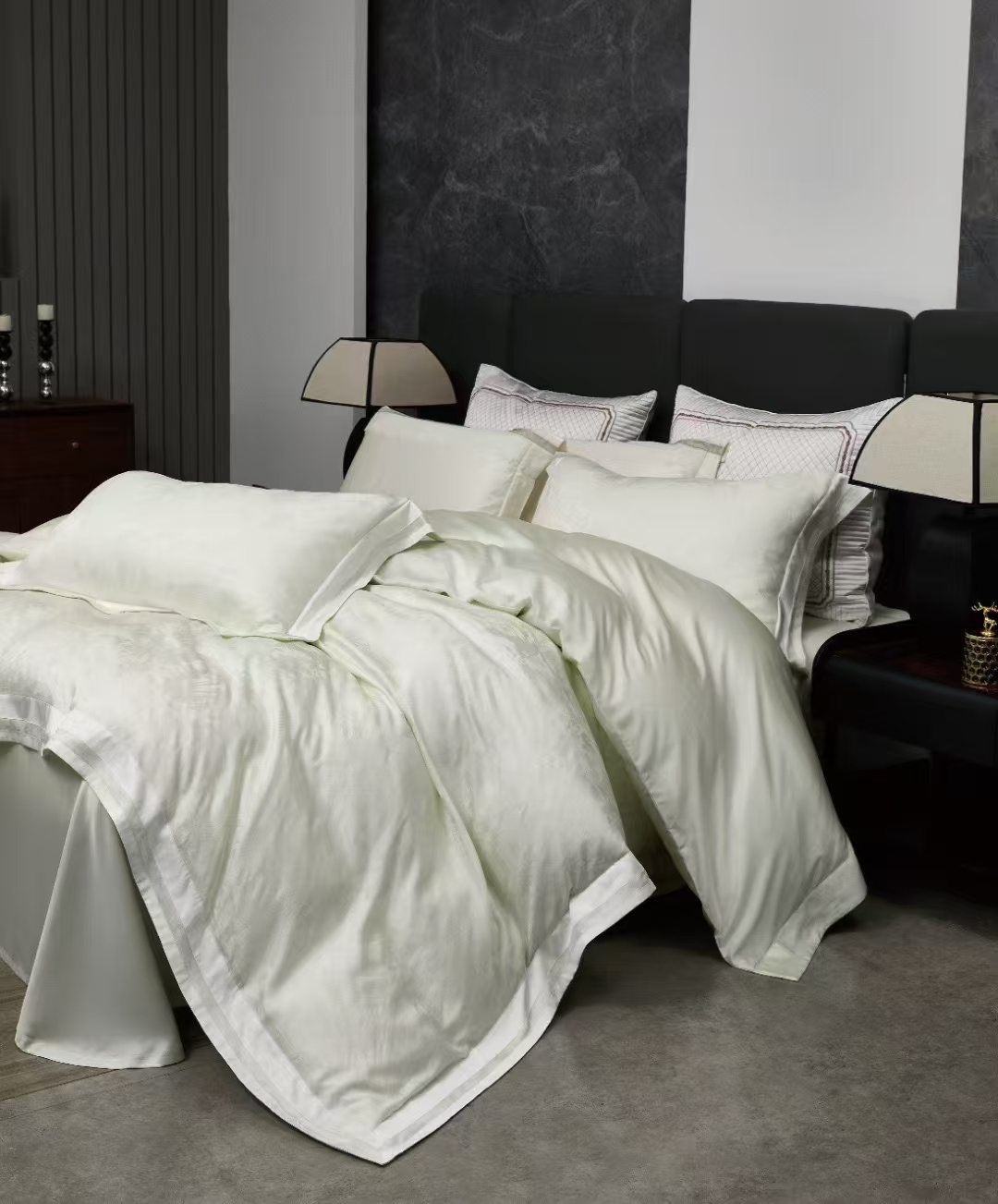 到店选购新款四件套花色多多 刺绣四件套