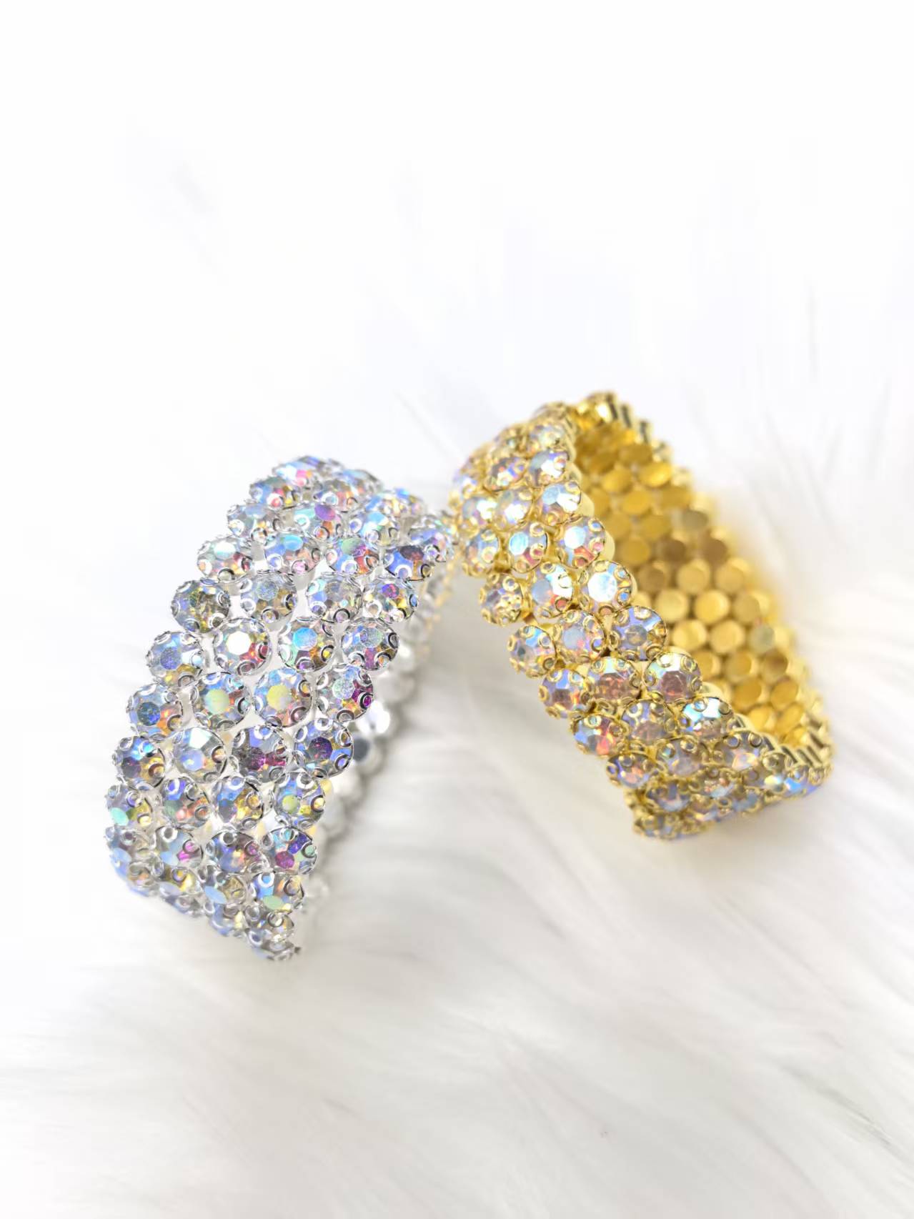 Large diamond bracelet with multiple circles of flower claws, white diamond dazzling jewelry bracelet detail image 2