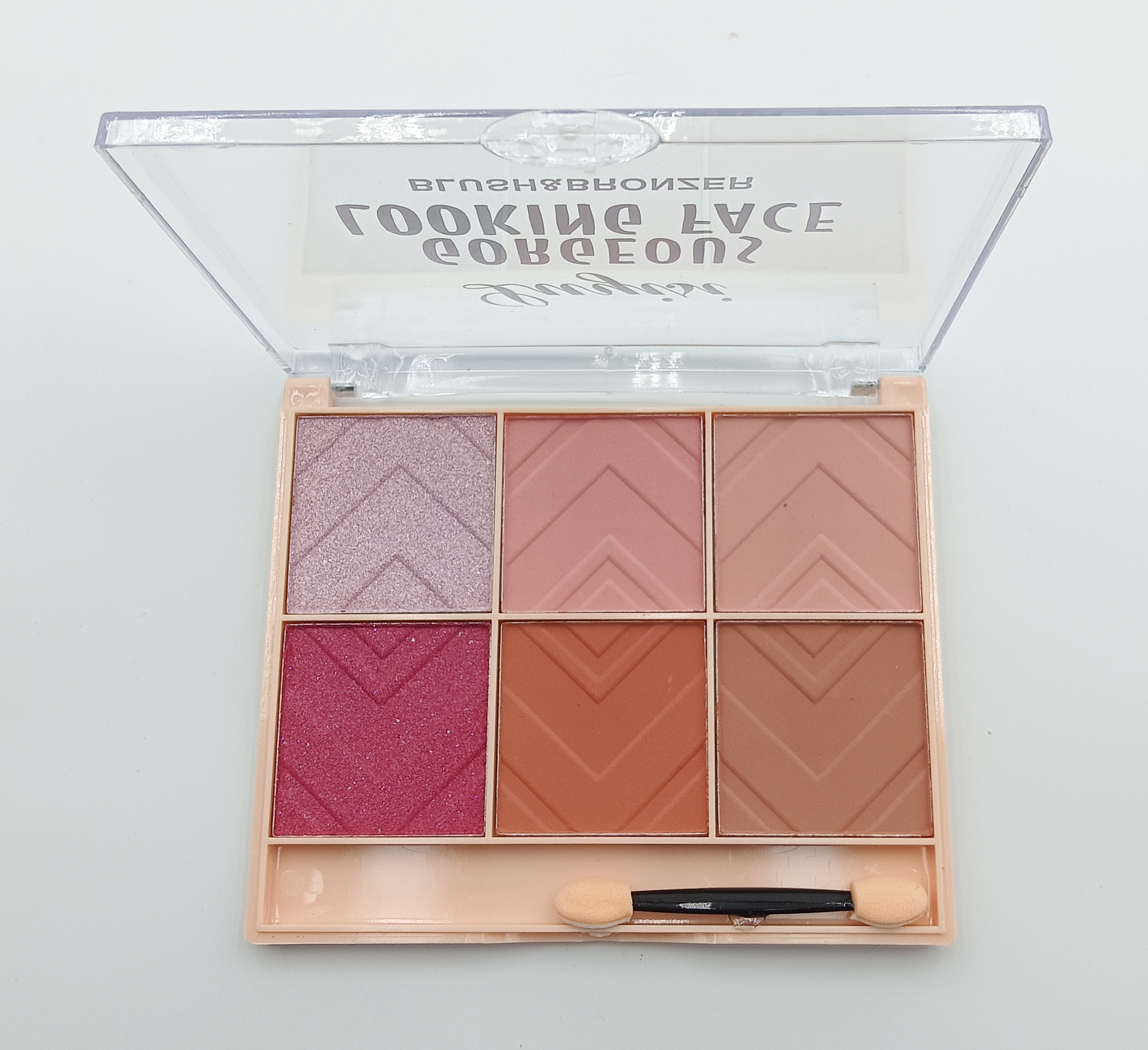 6 color blush multi-color foreign trade natural toning belt display box current makeup wholesale blush luyisi brand cross-border new blush 24 hours lasting makeup manufacturers direct sales Application Scenario