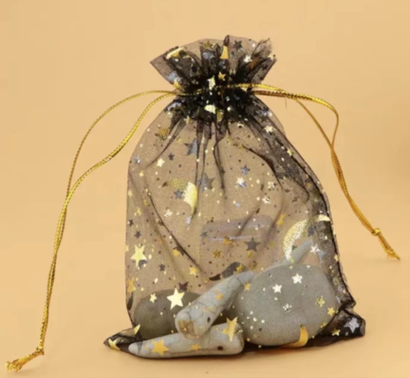 圣诞节专用布类包装材料 彩带装饰礼品包装 环保耐用美观节日气氛布置